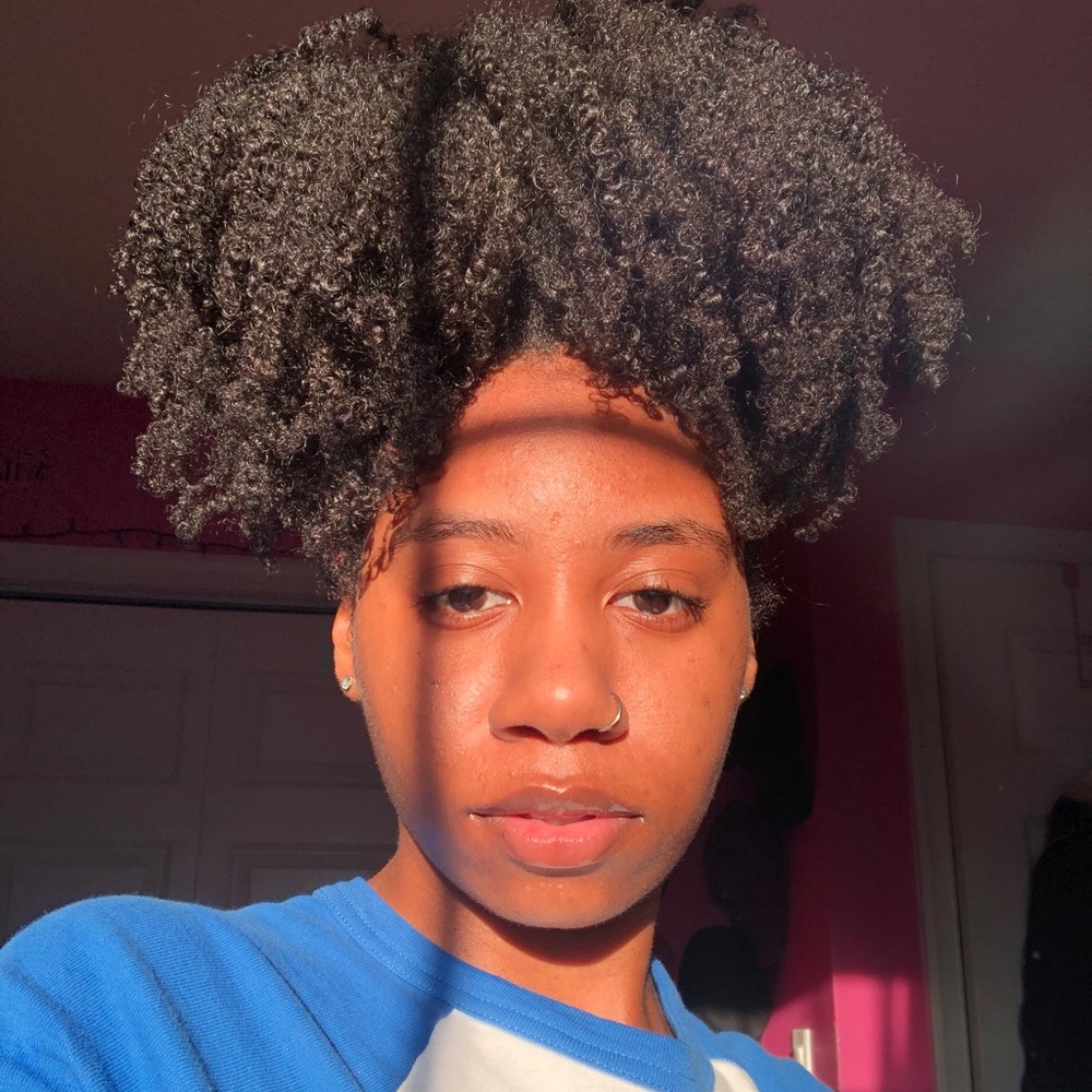 Meet your Posher, Aniya